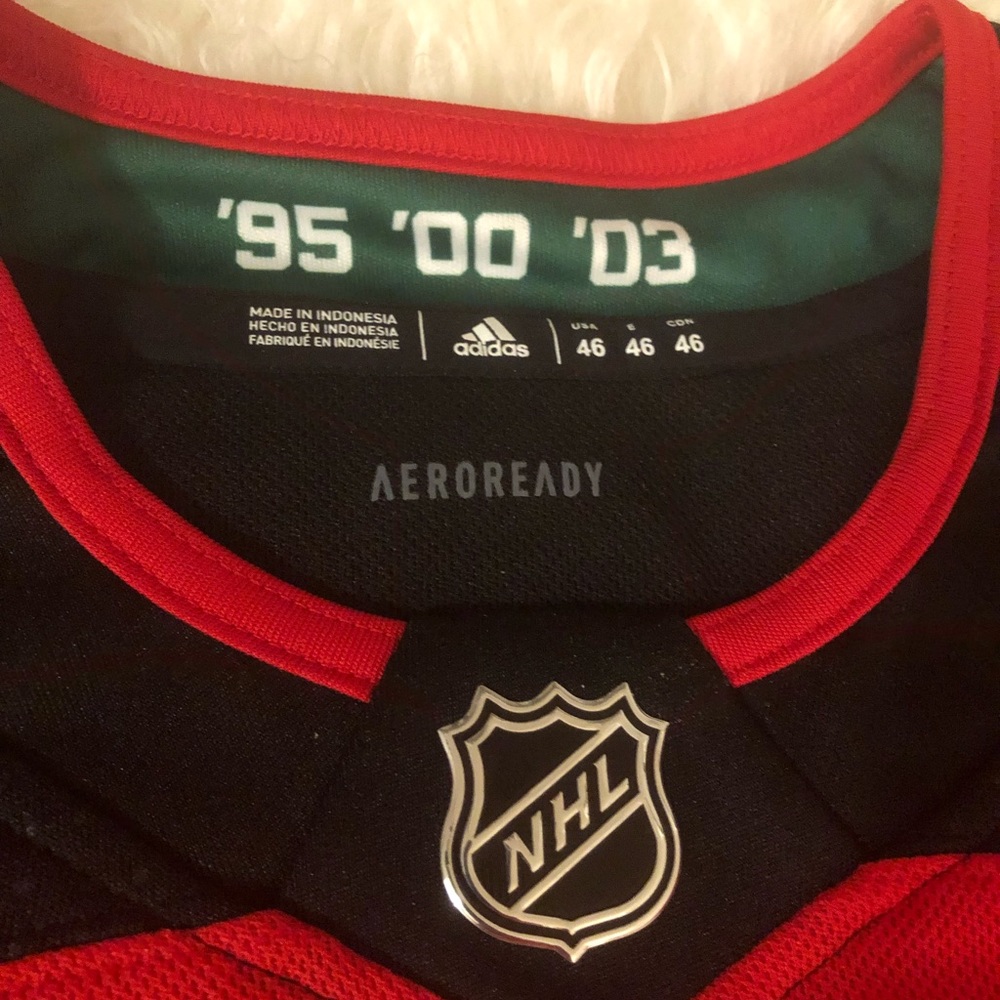 SOLD!Auth. Adidas New Jersey Devils Home Jers SZ S - Picture 8 of 13